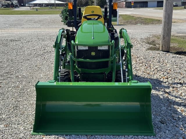 Image of John Deere 1025R equipment image 4