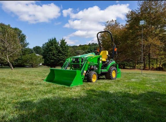 Image of John Deere 1025R Primary Image