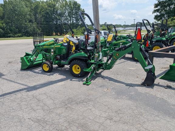 2026 John Deere 1025R Equipment Image0