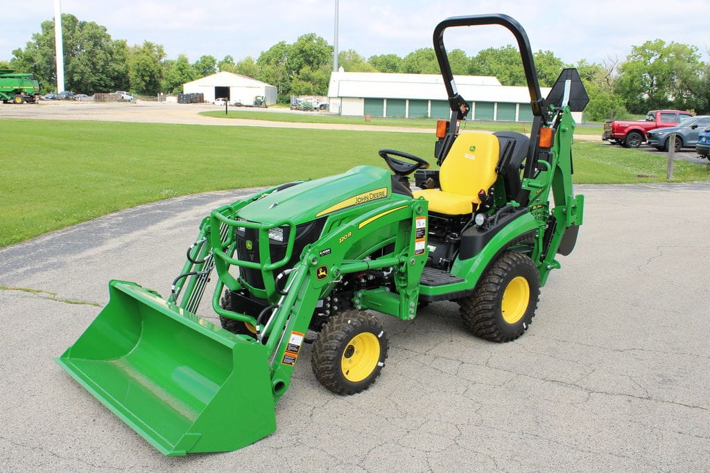 2026 John Deere 1025R Equipment Image0
