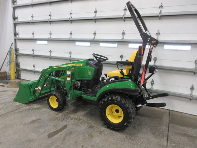 Image of John Deere 1025R equipment image 4