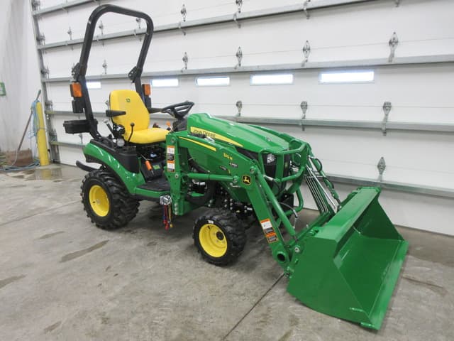 Image of John Deere 1025R equipment image 1