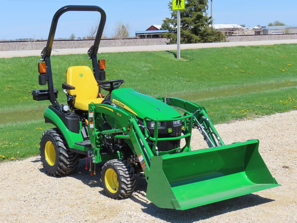 Image of John Deere 1025R Primary Image