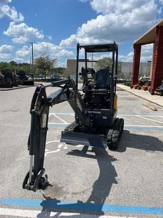 Image of John Deere 17P equipment image 3