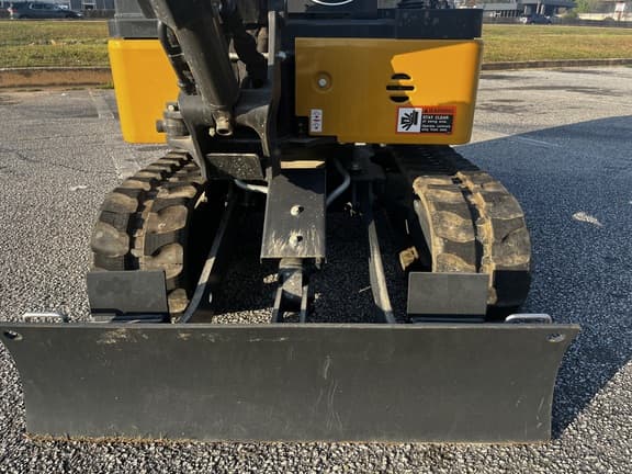 Image of John Deere 17P equipment image 2