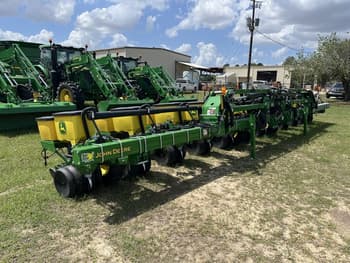2026 John Deere 1725 Equipment Image0