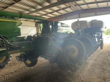 Main image John Deere 1775