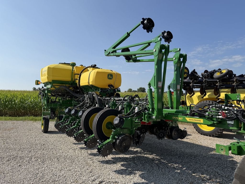 2026 John Deere 1775 Equipment Image0