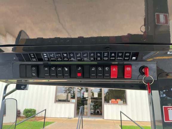 Image of John Deere 184G equipment image 3