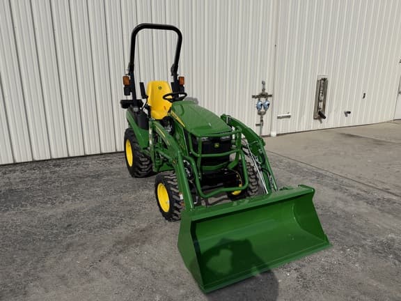 Image of John Deere 2025R equipment image 1