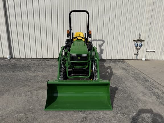 Image of John Deere 2025R equipment image 2