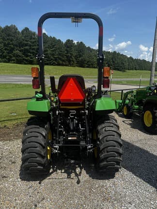 Image of John Deere 2025R equipment image 2