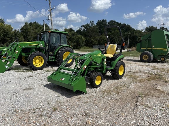 2026 John Deere 2025R Equipment Image0