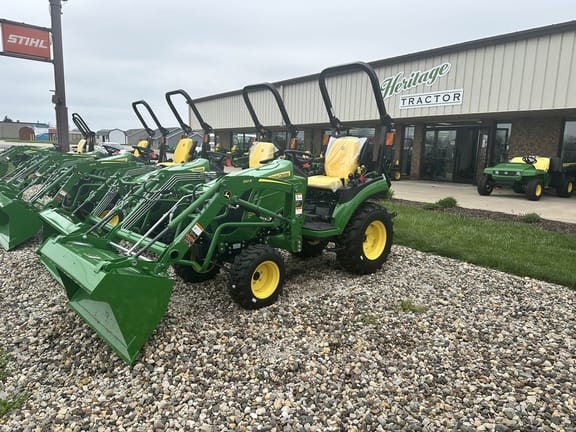 2026 John Deere 2025R Equipment Image0