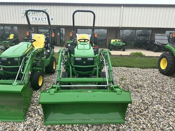 Image of John Deere 2025R equipment image 1
