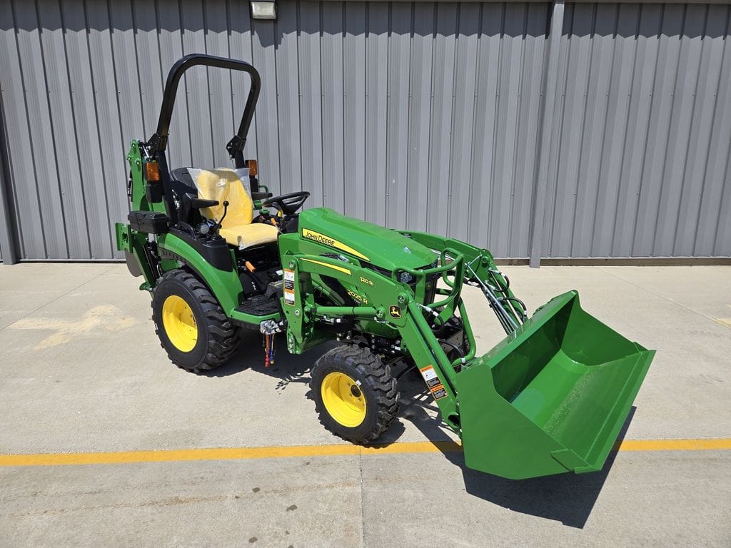 2026 John Deere 2025R Equipment Image0