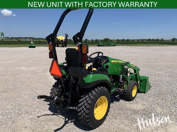 Image of John Deere 2025R equipment image 2