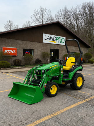 2026 John Deere 2025R Equipment Image0
