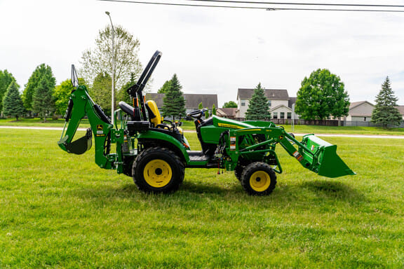 2026 John Deere 2025R Equipment Image0