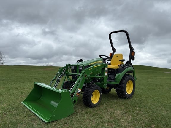 2026 John Deere 2025R Equipment Image0
