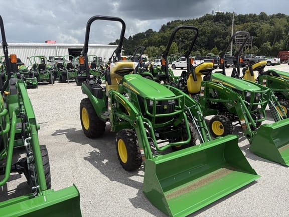2026 John Deere 2025R Equipment Image0