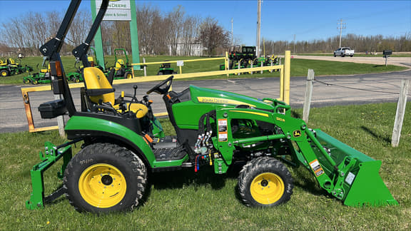 Image of John Deere 2025R Image 0