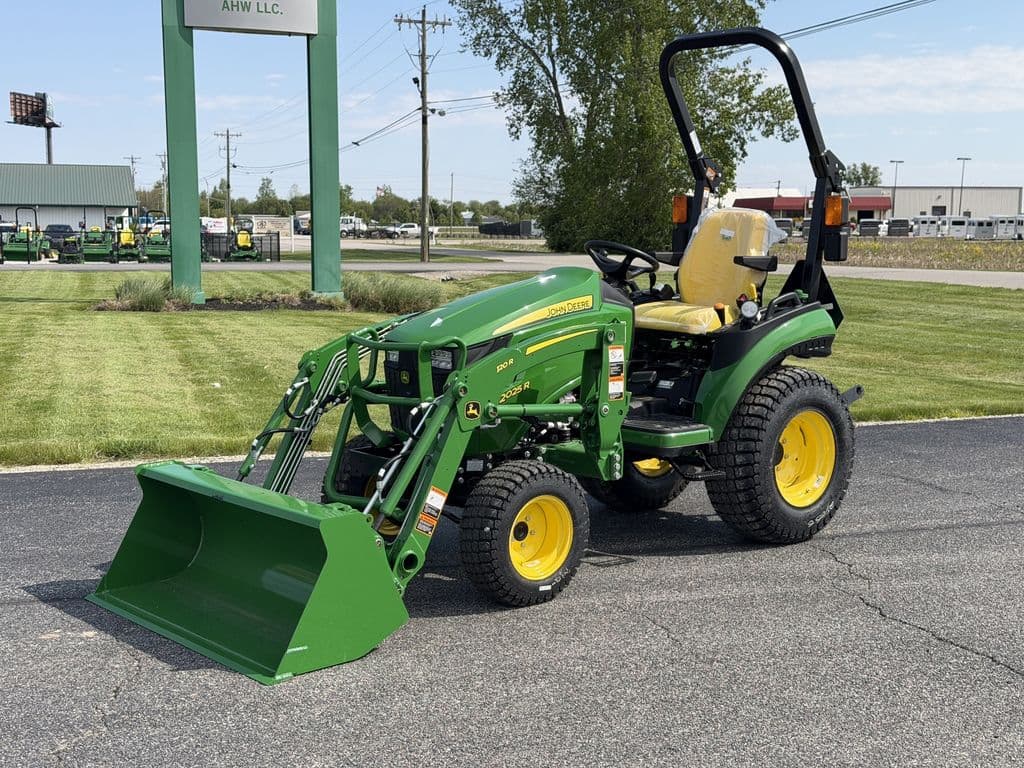 Image of John Deere 2025R Image 0