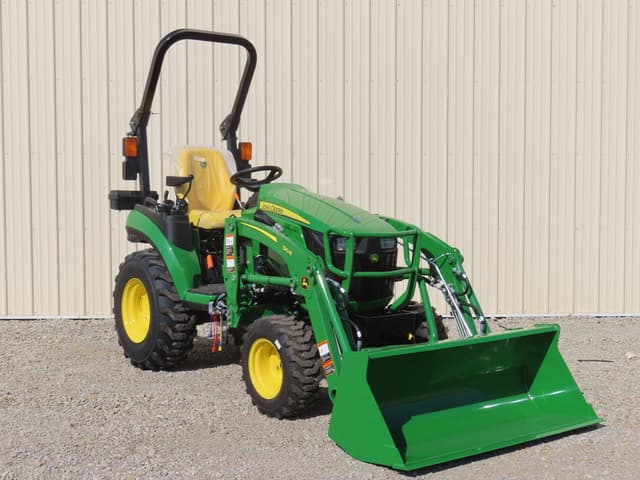Image of John Deere 2025R equipment image 1