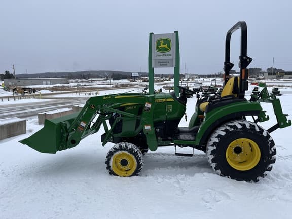 Image of John Deere 2032R equipment image 1