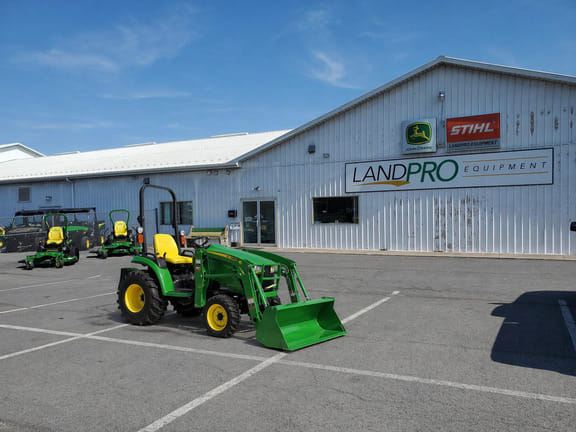 2026 John Deere 2032R Equipment Image0
