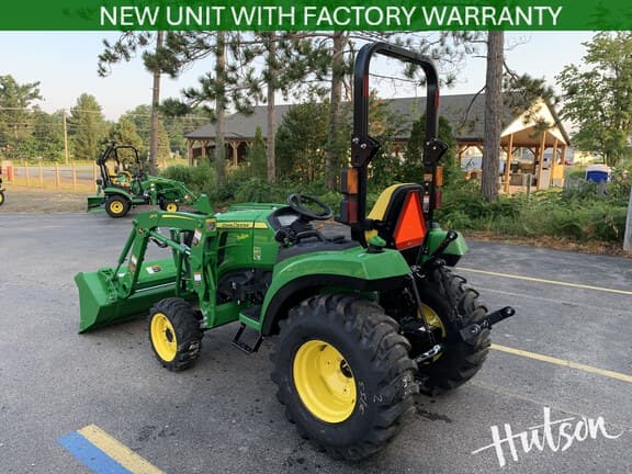 Image of John Deere 2032R equipment image 3
