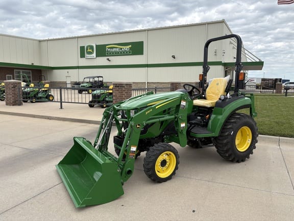 2026 John Deere 2032R Equipment Image0