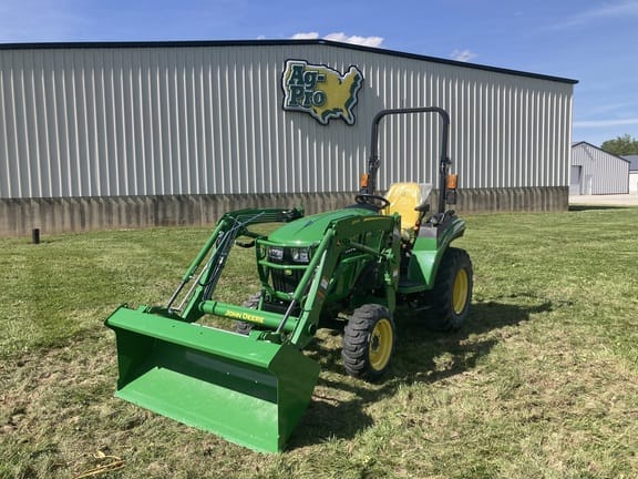 2026 John Deere 2032R Equipment Image0