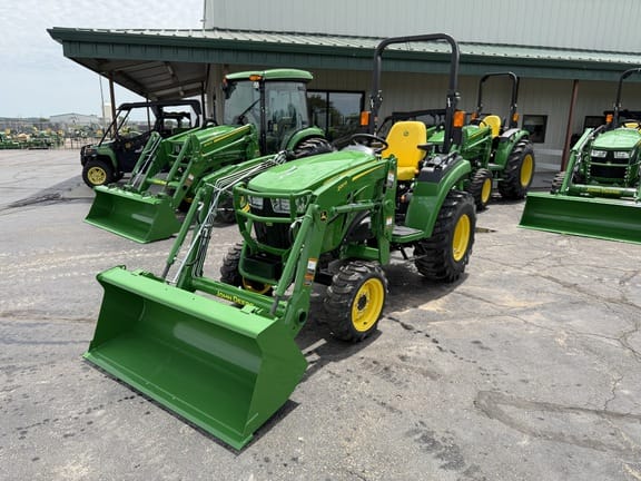 2026 John Deere 2032R Equipment Image0