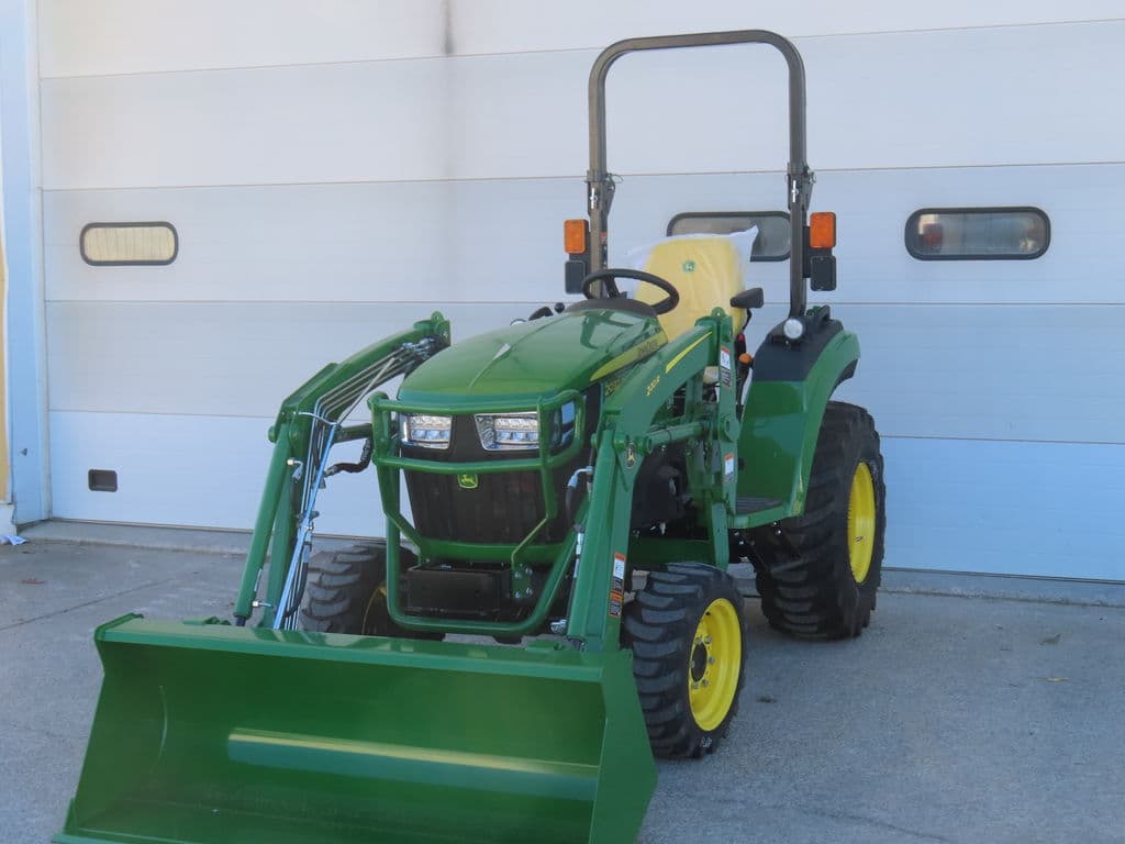 Image of John Deere 2032R Primary image