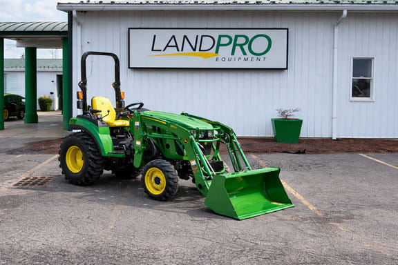 2026 John Deere 2032R Equipment Image0