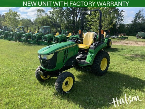 Image of John Deere 2032R equipment image 2