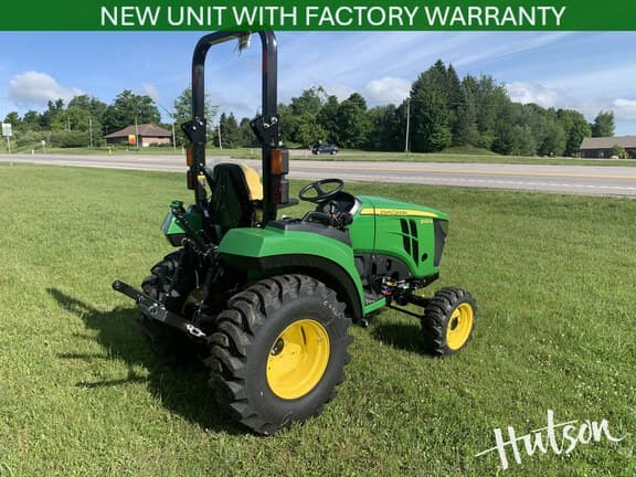 Image of John Deere 2032R equipment image 1