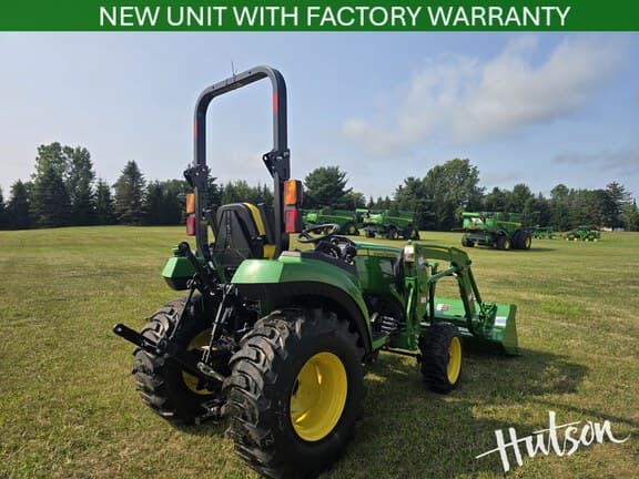 Image of John Deere 2032R equipment image 3