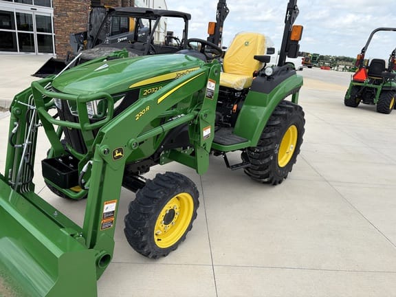 2026 John Deere 2032R Equipment Image0