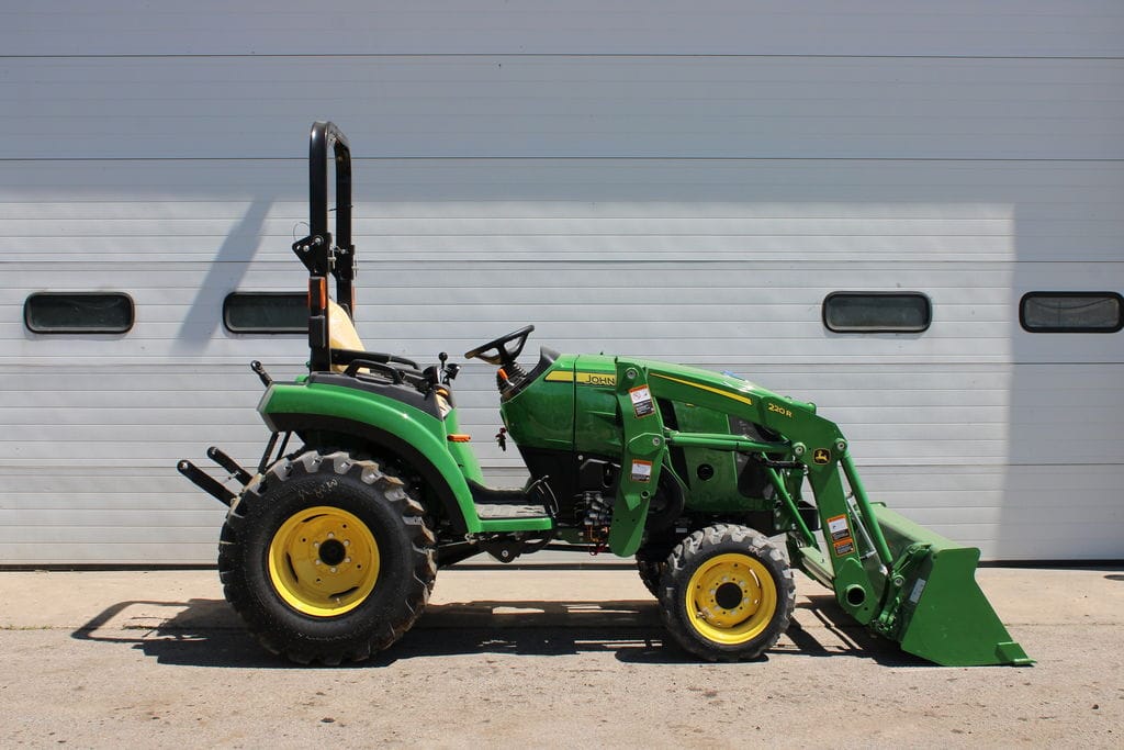 2026 John Deere 2038R Equipment Image0