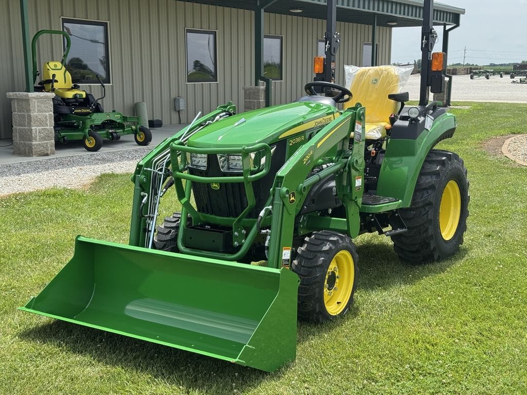 2026 John Deere 2038R Equipment Image0