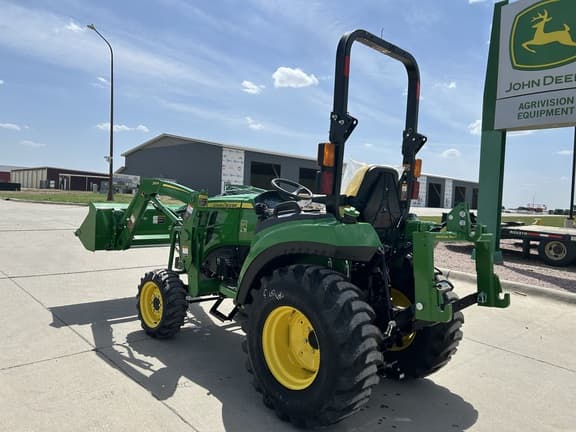 Image of John Deere 2038R equipment image 2