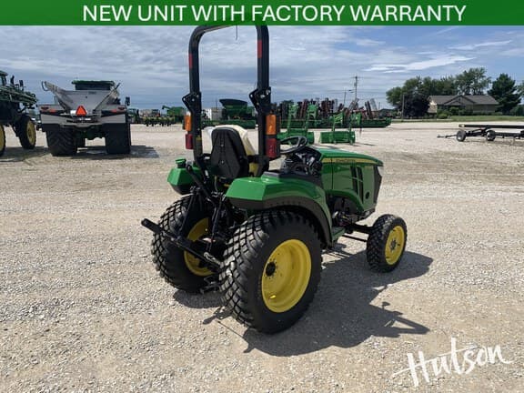 Image of John Deere 2038R equipment image 3