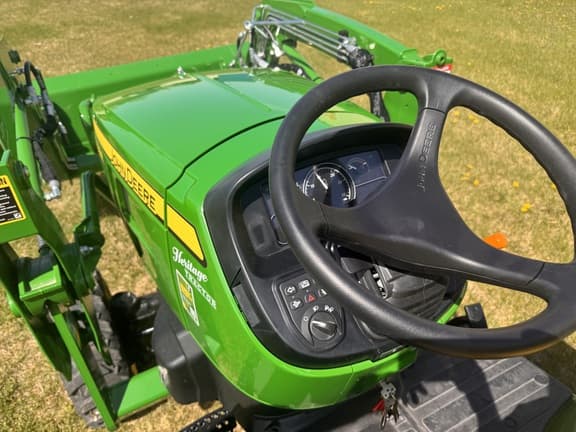 Image of John Deere 2038R equipment image 3