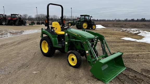 Image of John Deere 2038R equipment image 3