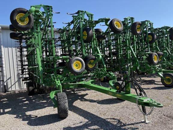 Image of John Deere 2230FH equipment image 2