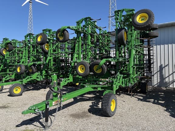 Image of John Deere 2230FH equipment image 2