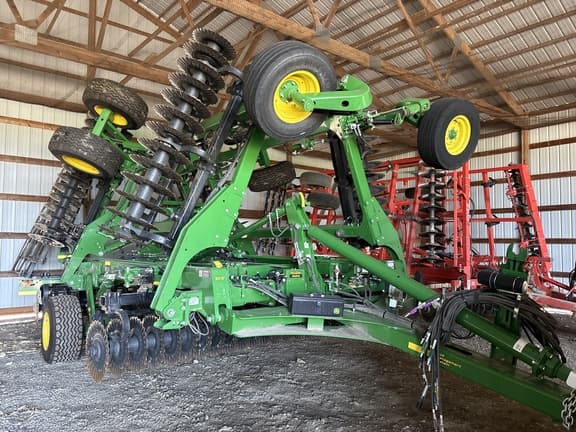 Image of John Deere 2660VT Primary image