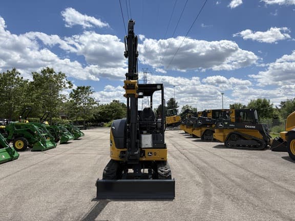 Image of John Deere 30P equipment image 1